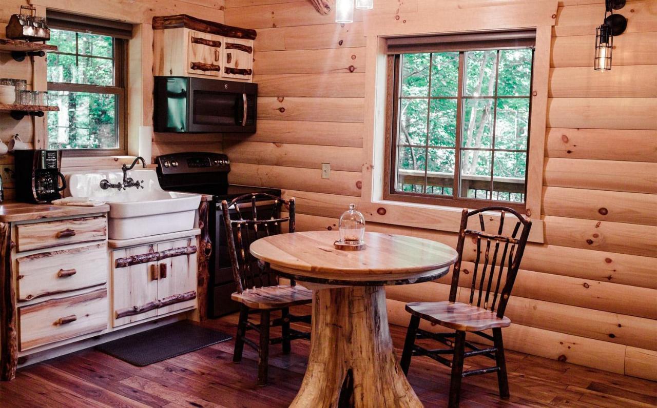 Cricket Hill Treehouse By Amish Country Lodging Millersburg Exteriör bild